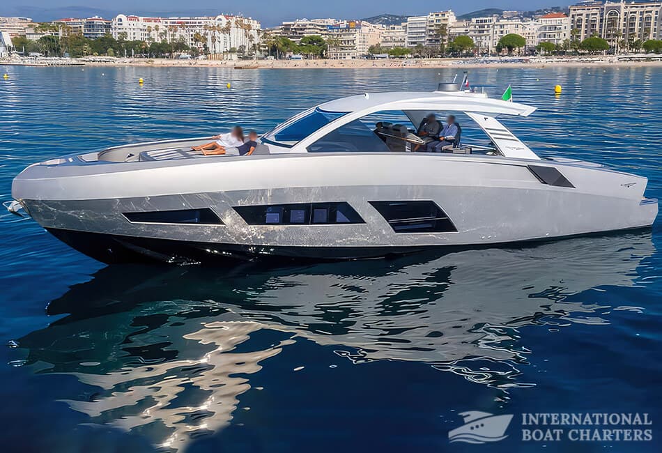 63.5ft/19.35m Canados Gladiator 631 Luxury Yacht photo highlight 8