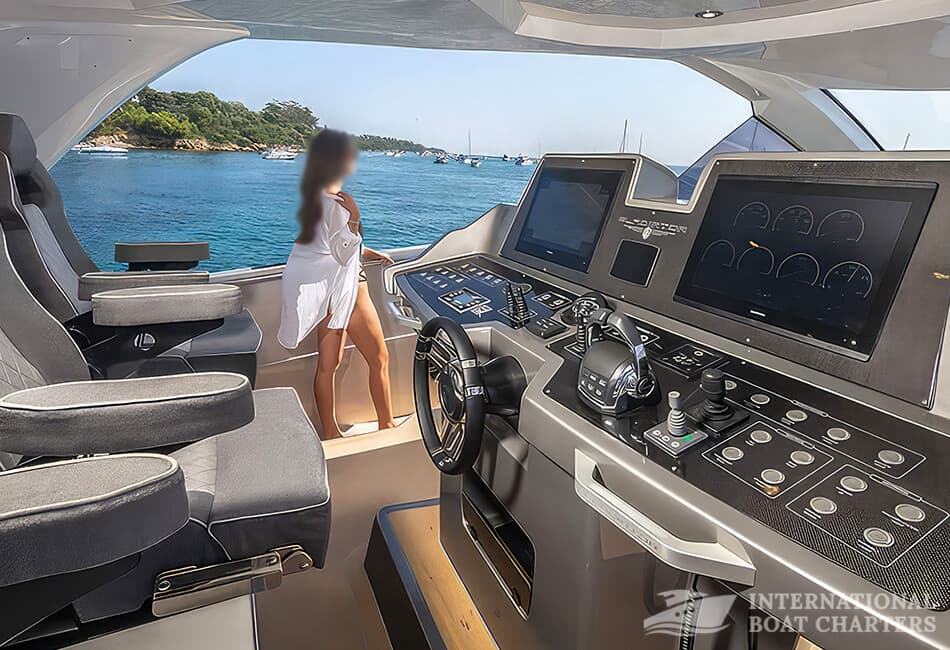 63.5ft/19.35m Canados Gladiator 631 Luxury Yacht photo highlight 7