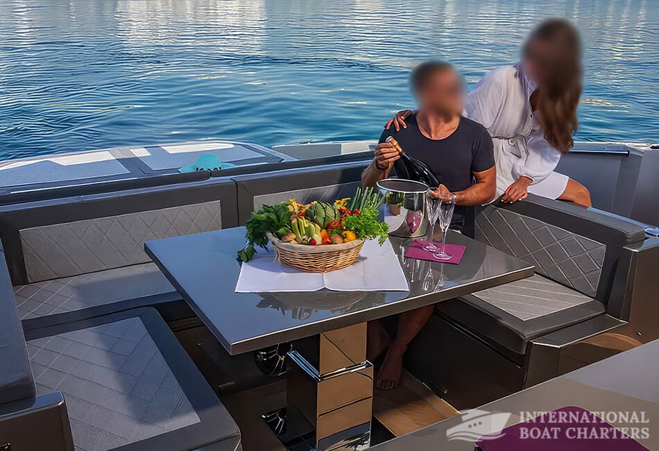 63.5ft/19.35m Canados Gladiator 631 Luxury Yacht photo highlight 6