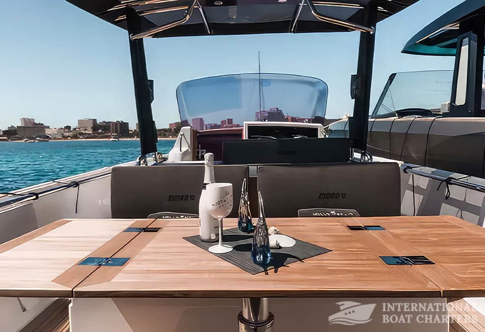 11.63m/38.2ft Fjord 38 Express Luxury Powerboat photo highlight 5