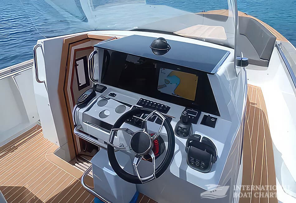 12.1m/39.7ft Fjord 38 Open Luxury Boat photo highlight 12