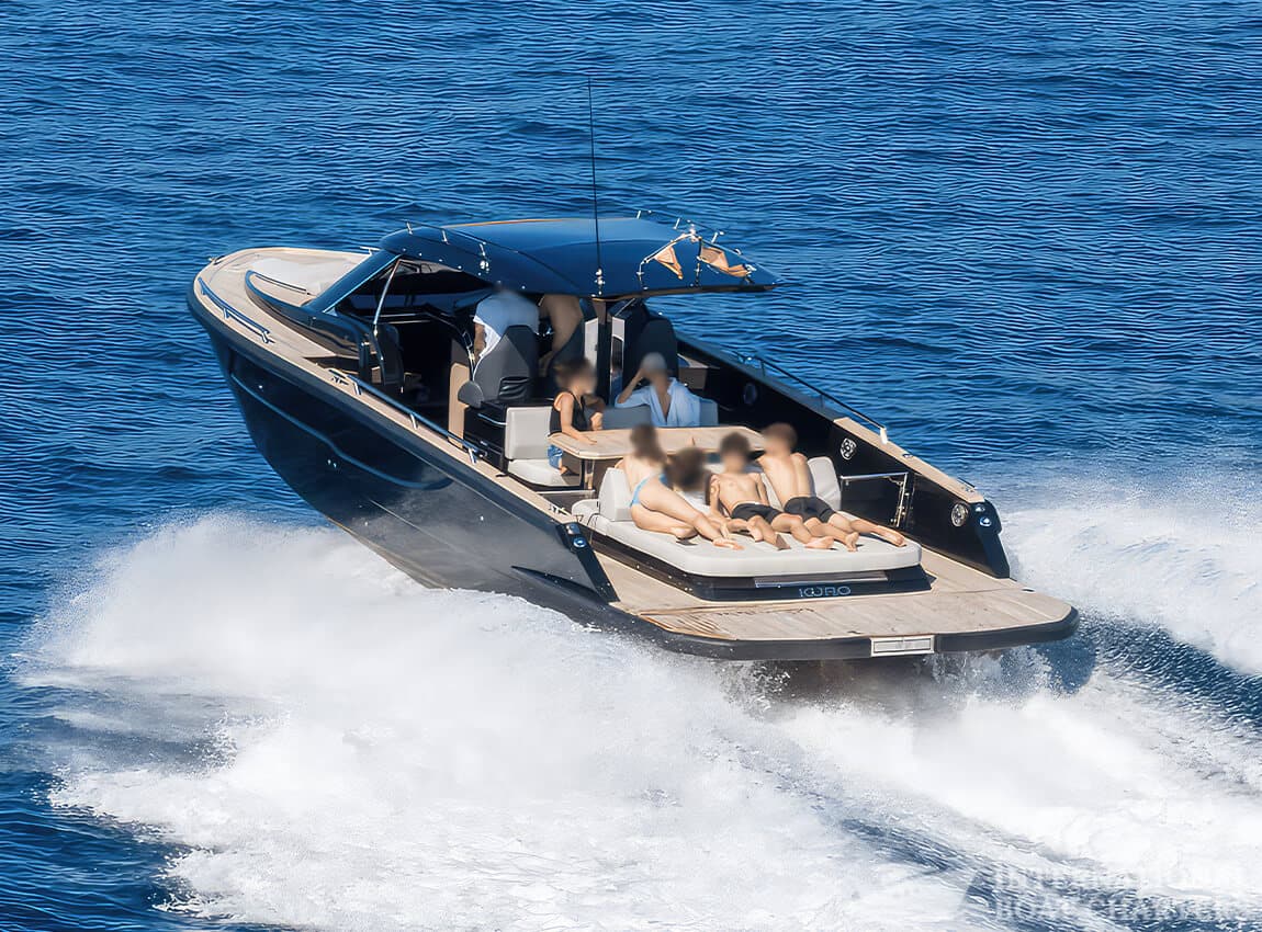 37.4 FT (11.40 M) FOCUS FORZA 37 MOTORBOAT photo highlight 4