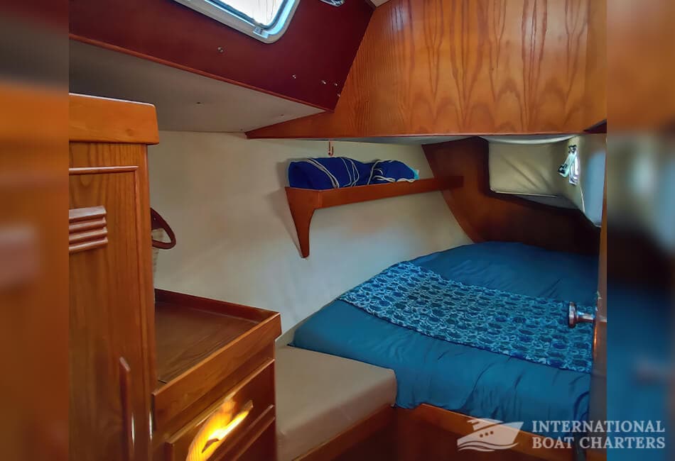 36ft/11m FURIA 37 Sailboat photo highlight 3