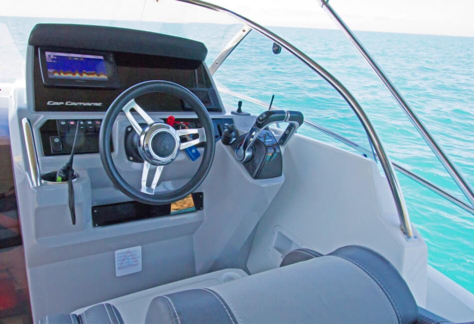 30 Ft Jeanneau Cap Camarat 9.0 photo highlight 8