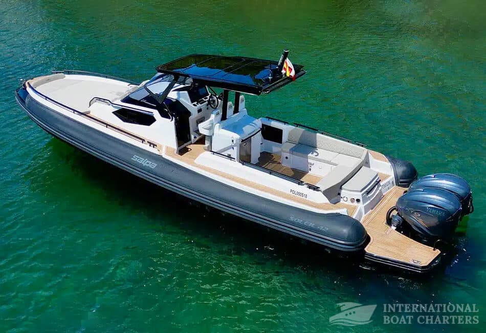 41.8FT (12.75M) SALPA SOLEIL 42 MOTORBOAT photo highlight 3