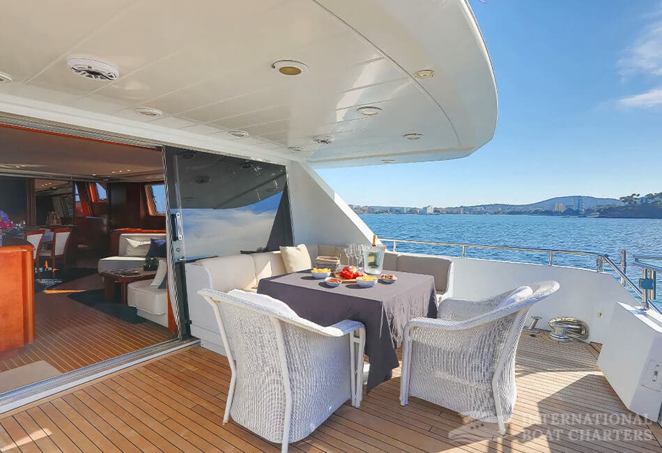 80.4ft/24.6m Superphantom 80 Luxury Motor Yacht photo highlight 9