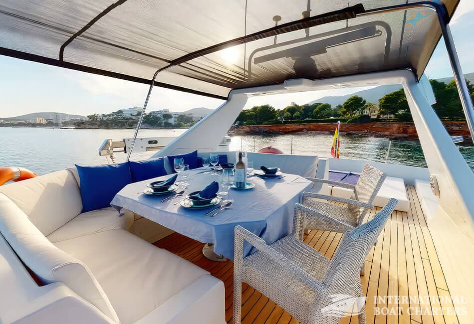 80.4ft/24.6m Superphantom 80 Luxury Motor Yacht photo highlight 7