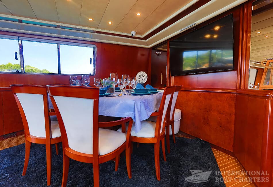 80.4ft/24.6m Superphantom 80 Luxury Motor Yacht photo highlight 11
