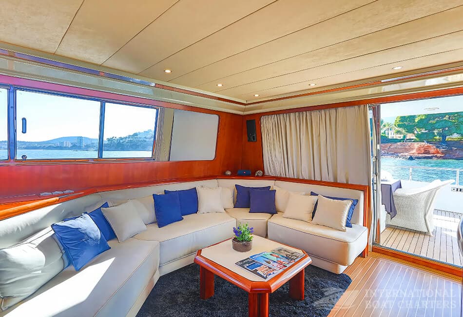 80.4ft/24.6m Superphantom 80 Luxury Motor Yacht photo highlight 12