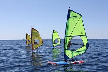 Groupal Windsurfing Class in Palma in destination
