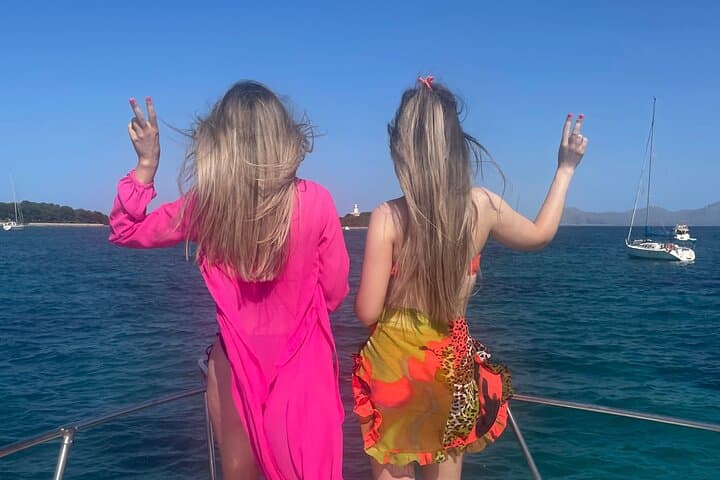 Sunset & Cava 3hr Drinks SUP & Music Boat Trip - Port d’Alcudia photo highlight 8